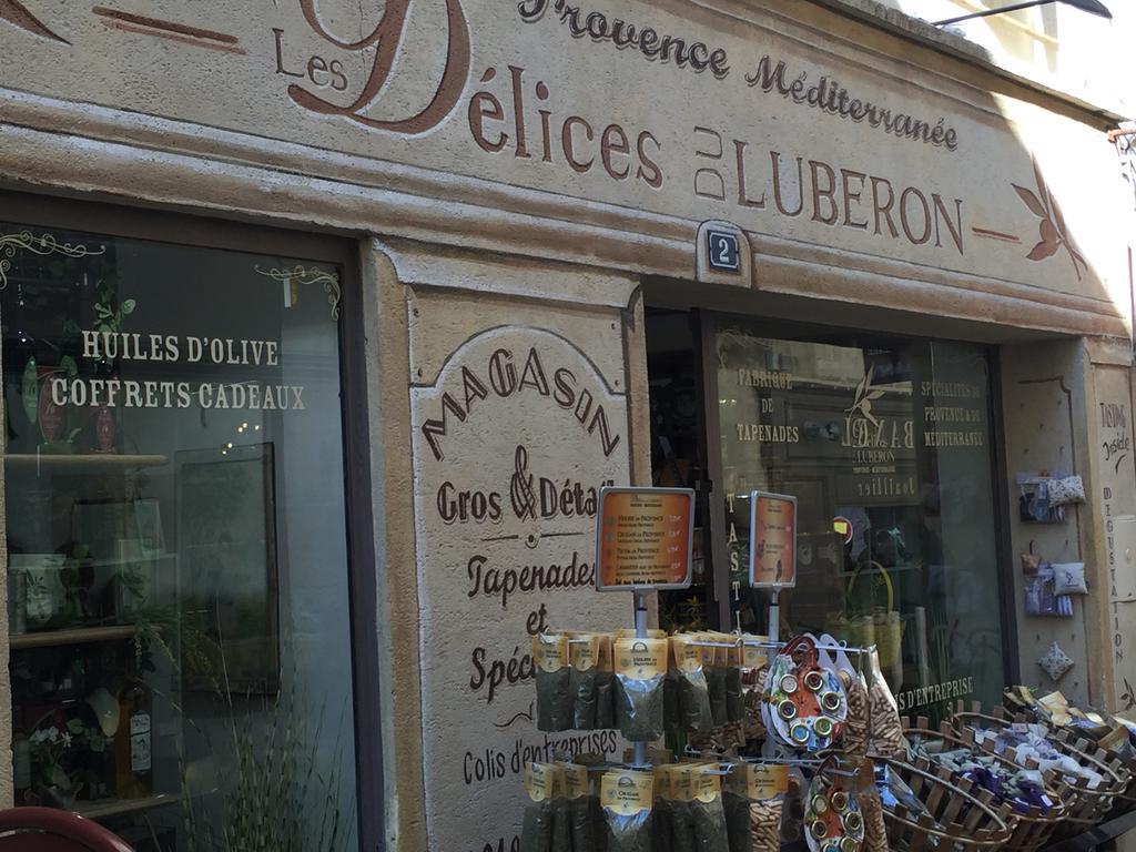 לינה וארוחת בוקר Noves Mas De Mariette מראה חיצוני תמונה